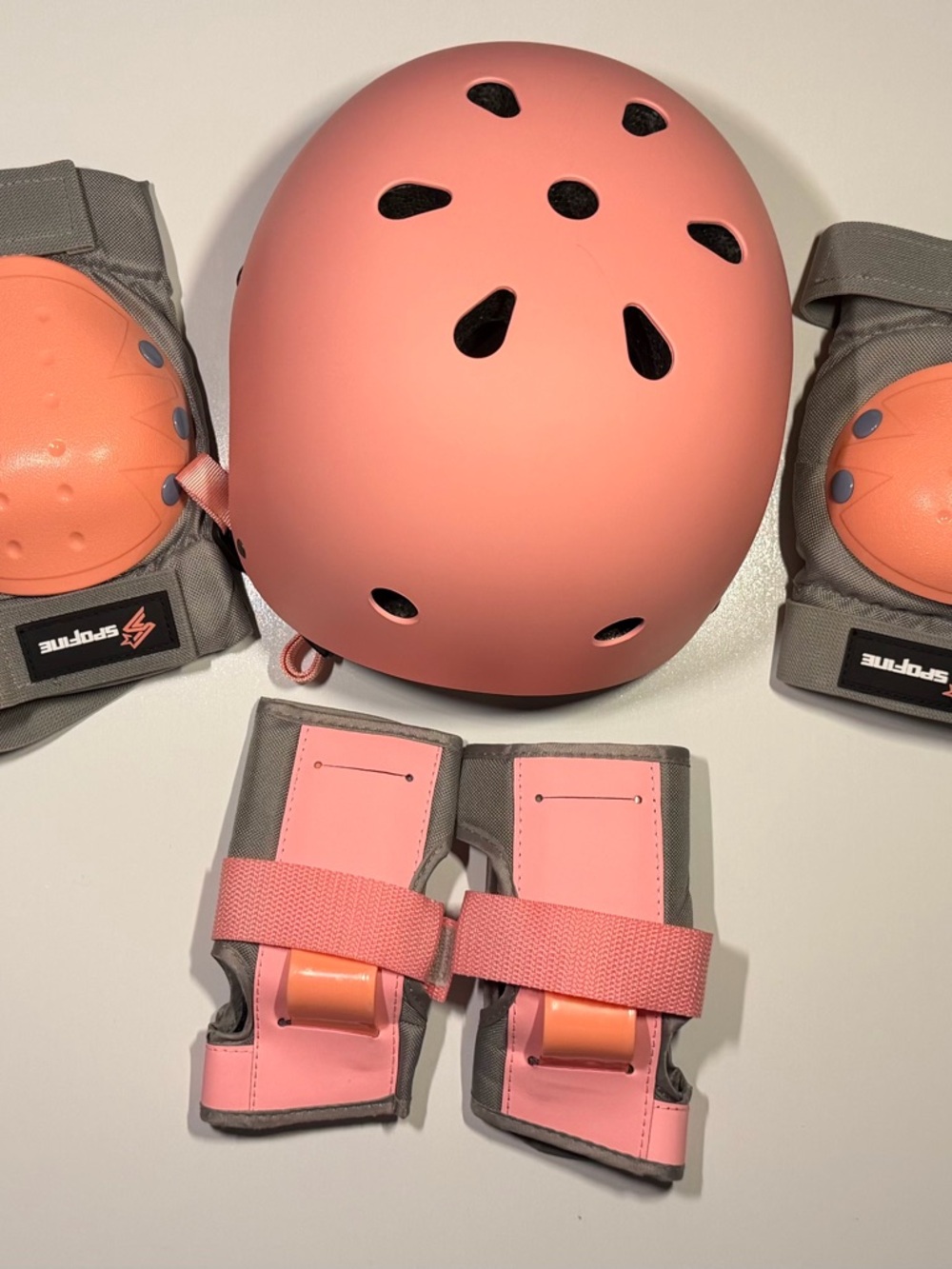 Spofine Kids Sports Protective Gear Set – 7‑Piece – Youth‎ Medium – Pink